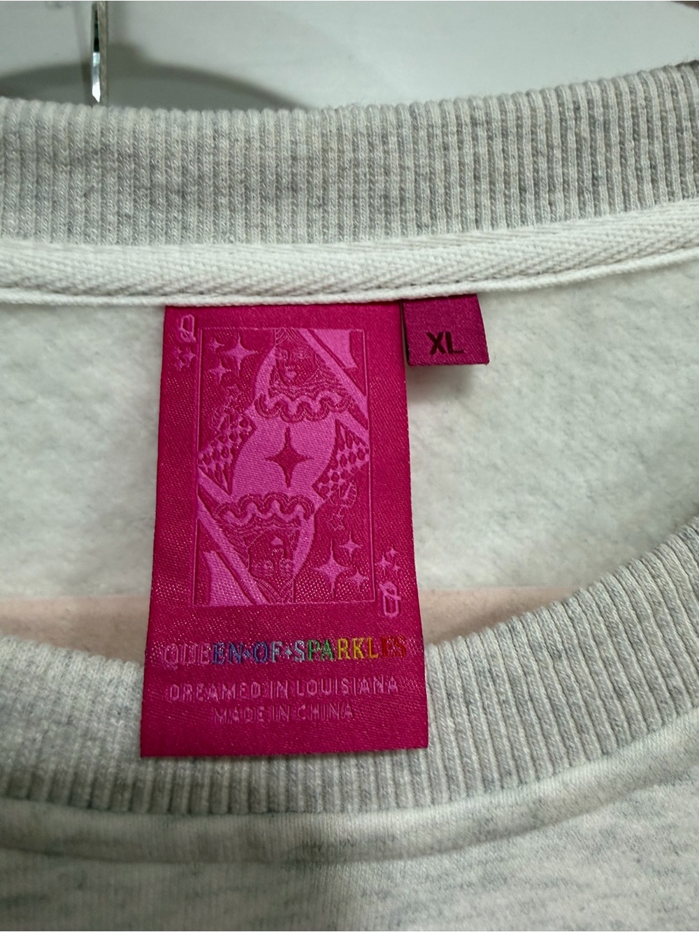 QUEEN OF SPARKLES Cream Sweatshirt with Multicolor Sequin Hearts - Picture 2 of 7